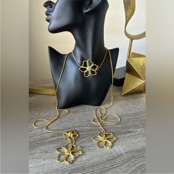 Flower necklace M97 - Picture 3 of 3